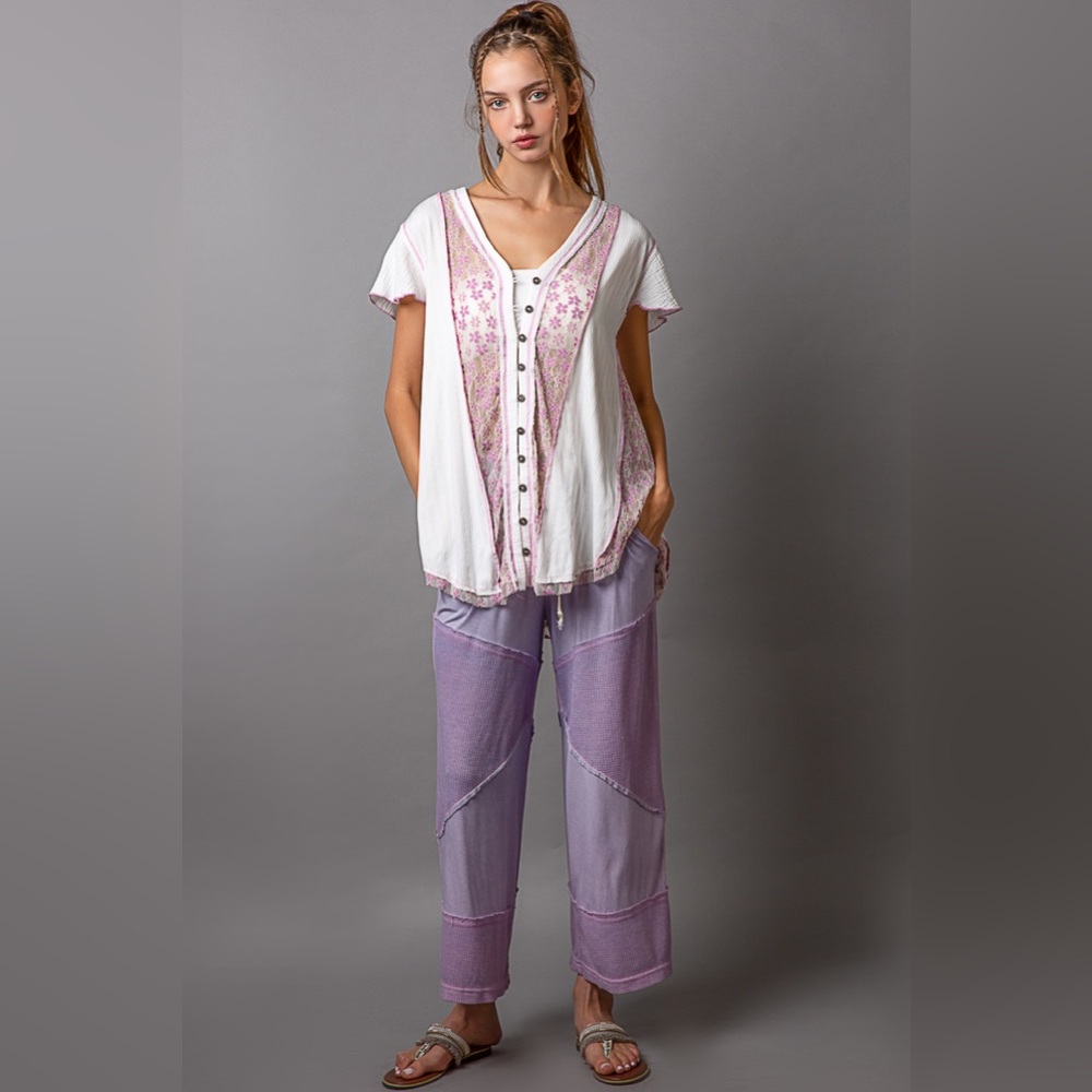 POL Ivory Lavender Top | Short Sleeve | Purple Lace | Raw Hem - Picture 5 of 6